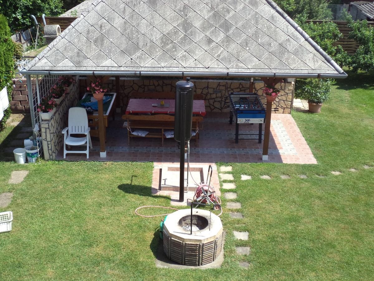 Holp Panzio Hotel Balatonfoldvar Bagian luar foto